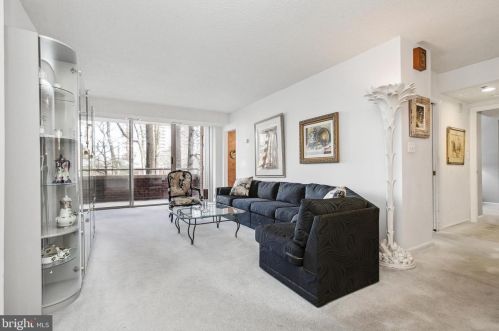 5802 Nicholson Ln, Rockville MD  20852-2965 exterior