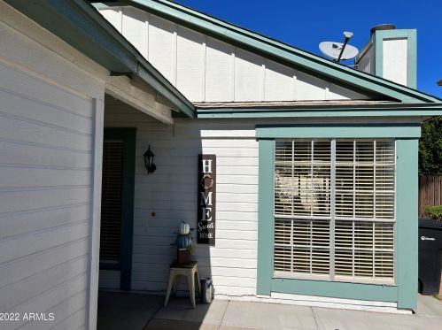 850 Manor Dr, Chandler, AZ 85225-8496