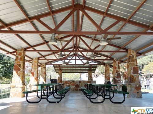 1044 Pegasus Dr, Spring Branch TX 78070 exterior