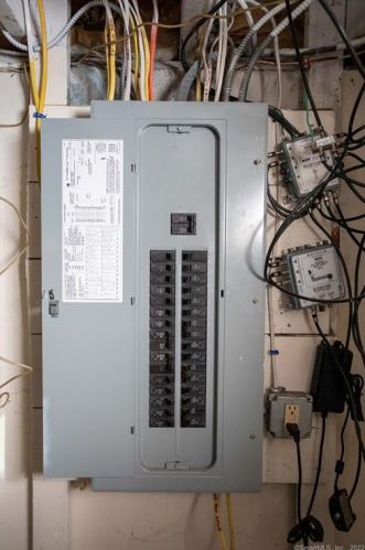 12 Linda Ave, Uncasville CT 06382-1723 exterior