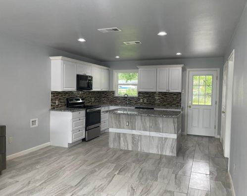 2718 El Capitan Dr, Dallas, TX 75228-1638