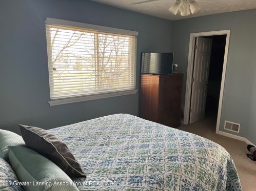 2954 Marfitt Rd, East Lansing MI 48823-6355 exterior