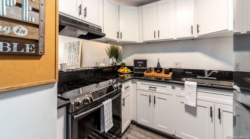 1848 Kahakai Dr, Honolulu, HI 96814-4837