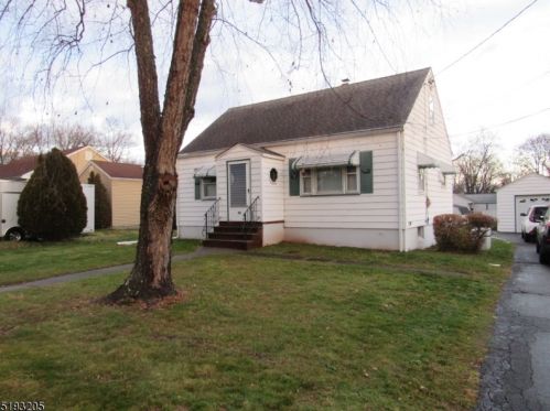 22 Evagrod St, Bridgewater, NJ 08807-3237