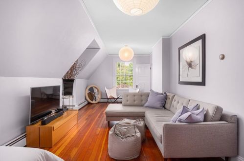 39 Orch Ave, Providence RI 02906-5514 exterior