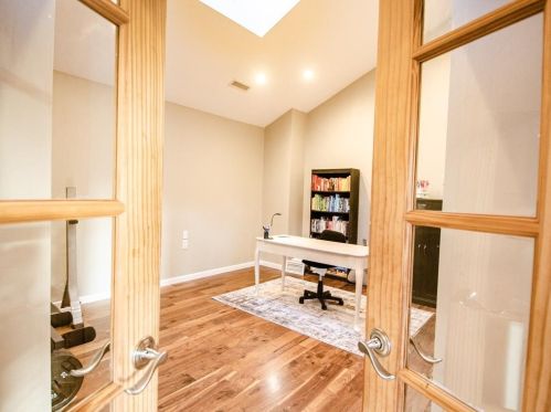 40 Dunbarton Ctr Rd, Concord NH 03304-5300 exterior