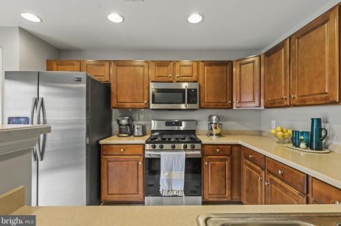 497 Cameron Sta Blvd, Alexandria VA 22304-8683 exterior