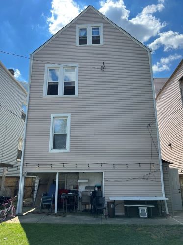 3840 Diversey Ave, Chicago IL 60647-1057 exterior