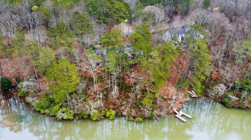 9615 Huntcliff Trce, Atlanta GA 30350-2615 exterior