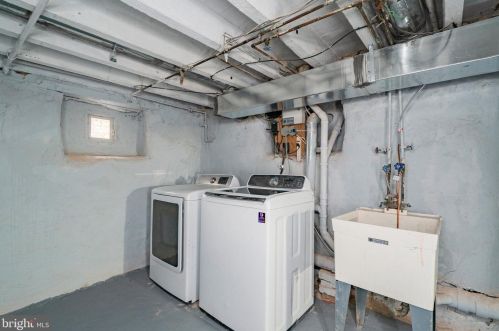 5737 Catharine St, Philadelphia PA  19143-2710 exterior