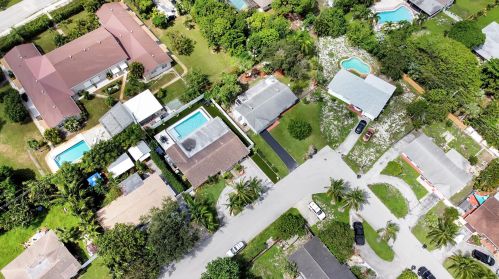 4401 2nd Ter, Boca Raton FL  33431-4122 exterior