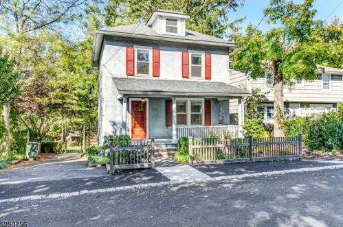 13 Mine Ave, Bernardsville, NJ 07924-2418