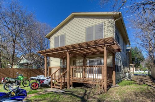 303 38th St, Austin TX  78705-1421 exterior