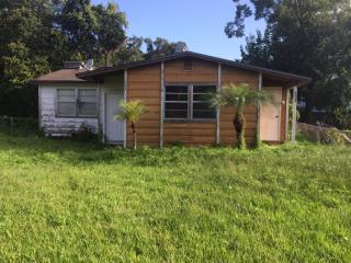 2301 Carlton Dr, Orlando, FL 32806-3179