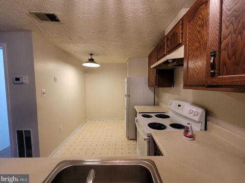 11204 Legato Way, Silver Spring MD  20901-5048 exterior