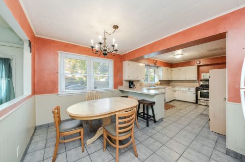 812 Alann Dr, Joliet IL 60435-3821 exterior