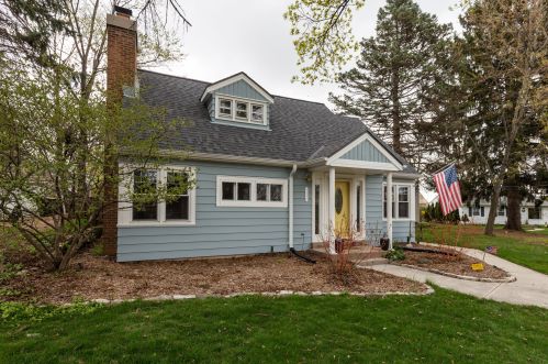 4060 Glenway St, Milwaukee, WI 53222-1115