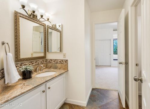 6091 Golden Eagle Dr, Tucson AZ  85750-1393 exterior