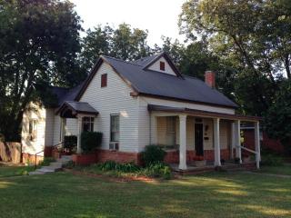 601 Beard St, Ada, OK 74820-3857