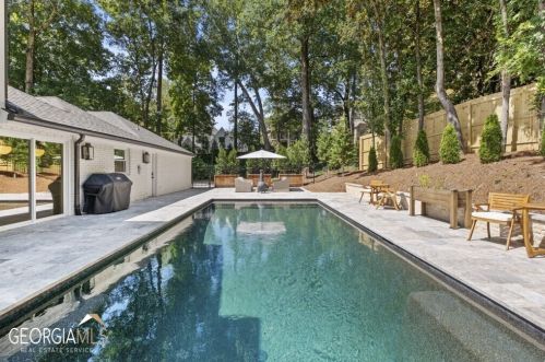 65 Barbara Ln, Atlanta GA  30327-3319 exterior