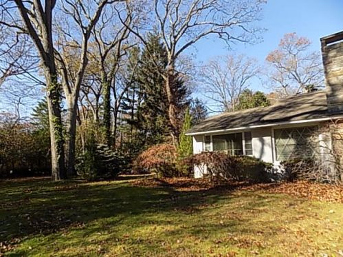 488 Ruddiman Dr, Meskegon MI 49445-3041 exterior