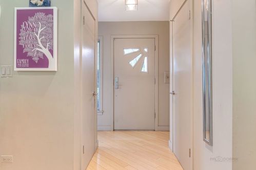 4848 Coyle Ave, Chicago IL 60645-3213 exterior