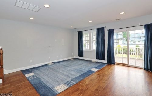 78 Benjamin St, Cranford NJ  07016-2622 exterior