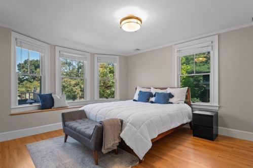 11 Robinwood Ave, Boston MA 02130-2127 exterior