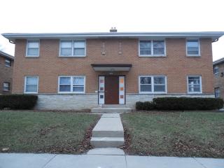 5149 85th St, Milwaukee WI  53225-4275 exterior