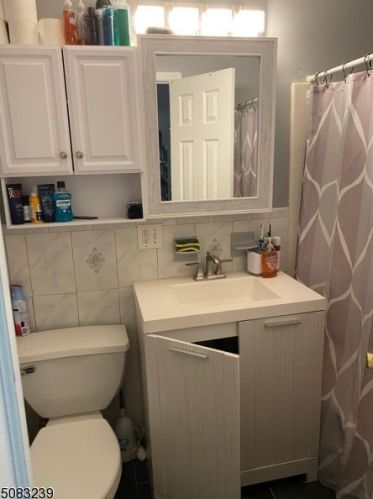 443 Irvine Turner Blvd, Newark NJ 07108-2465 exterior