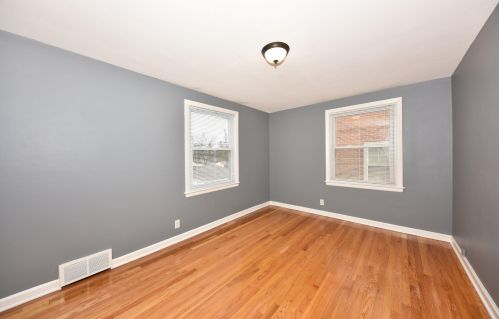 8006 Lisbon Ave, Milwaukee WI 53208-2052 exterior