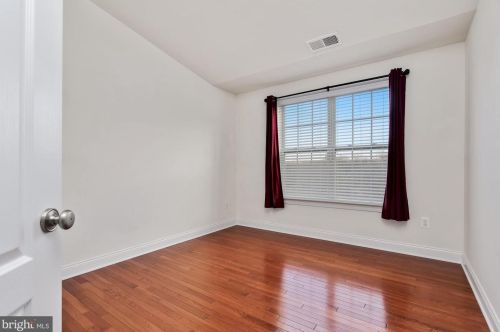 17028 Amity Dr, Rockville MD 20855-2578 exterior