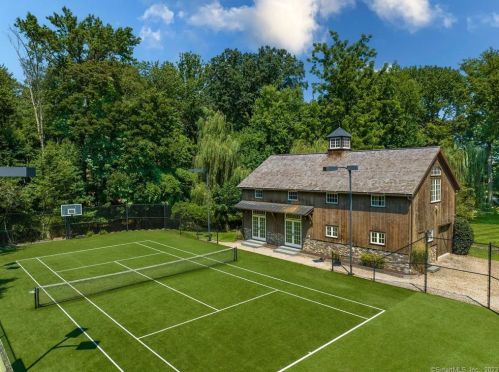 7 Cobb Is Dr, Greenwich CT 06830-7244 exterior