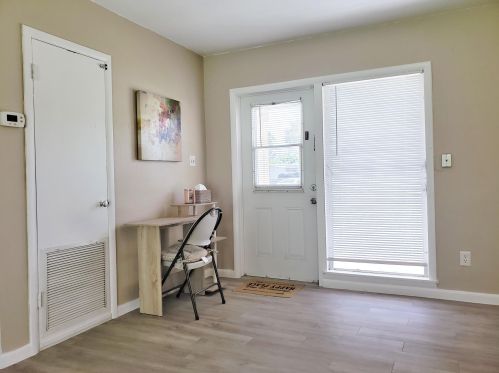 141 Bonita Ct, Fort Pierce, FL 34983-8421