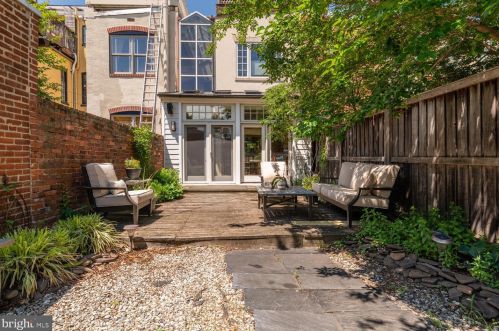 1245 Independence Ave, Washington DC 20003-2302 exterior