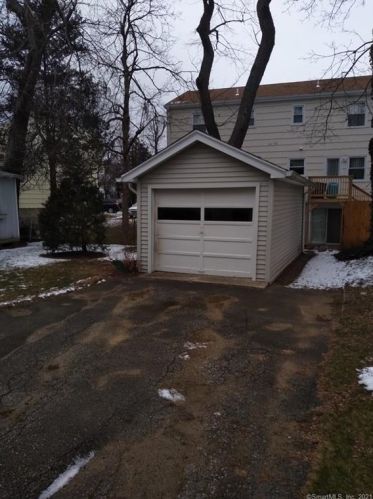 12 Winfield Ct, Norwalk CT 06855-2117 exterior