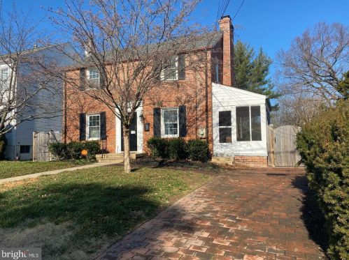 2405 Homestead Dr, Silver Spring MD  20902-4950 exterior