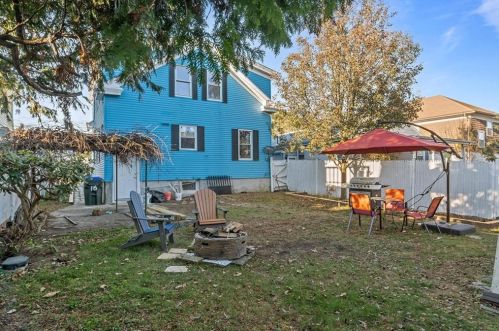 21 Sherwood St, Providence, RI 02908-1615