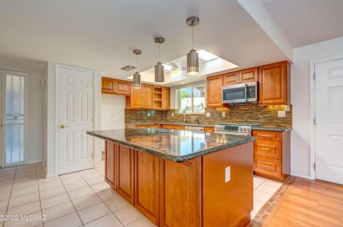 5048 Placita Del Lazo, Tucson AZ  85750-1529 exterior