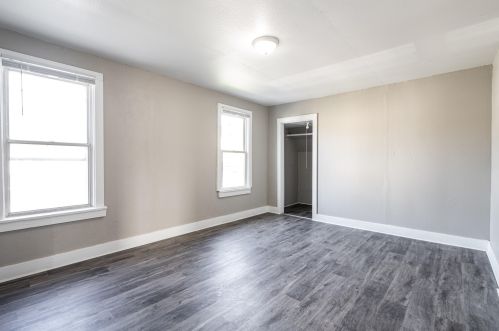 1270 43rd St, Milwaukee WI  53208-2721 exterior