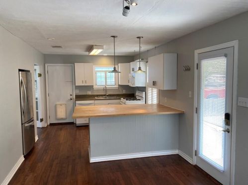 607 Elizabeth St, Austin TX  78704-2333 exterior