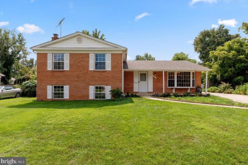 2826 Vixen Ln, Silver Spring, MD 20906-5323