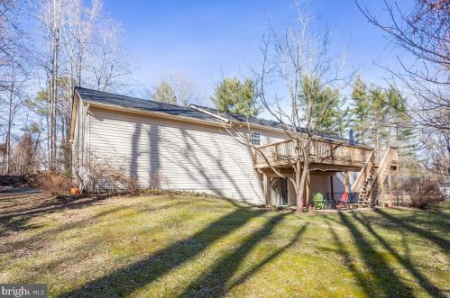 1820 Holland Clf Rd, Huntingtown MD 20639-8811 exterior