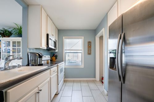 1280 Cornell Rd, Meskegon MI 49441-3834 exterior