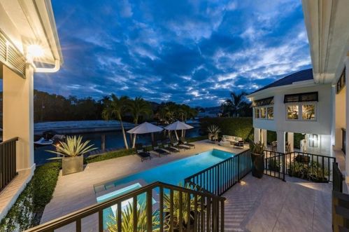 640 17 Ave, Naples FL 34102-7410 exterior