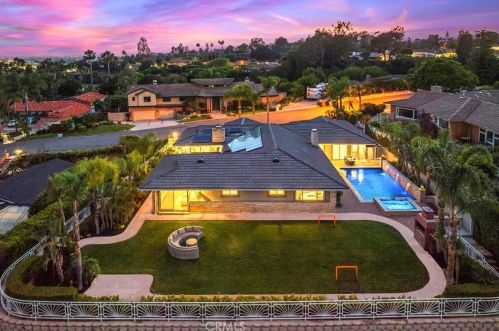 1347 Dana Pl, Fullerton CA  92831-1108 exterior