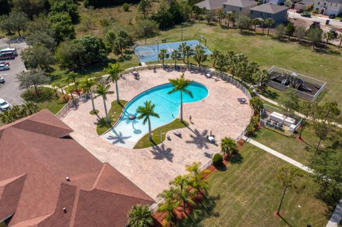 9500 Portside Dr, Fort Pierce FL  34945-3313 exterior