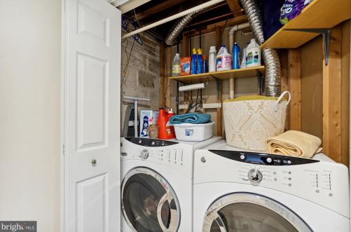 917 Columbus St, Alexandria VA 22314-1611 exterior