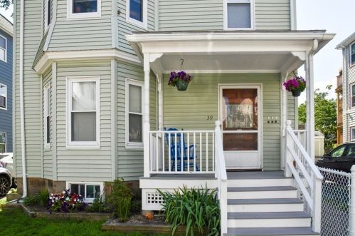 39 Goldsmith St, Boston MA exterior