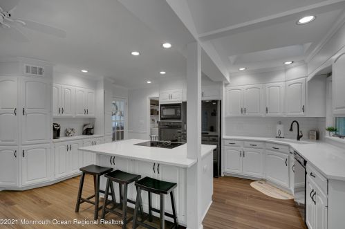 230 Dwight Rd, Middletown NJ 07748-3027 exterior